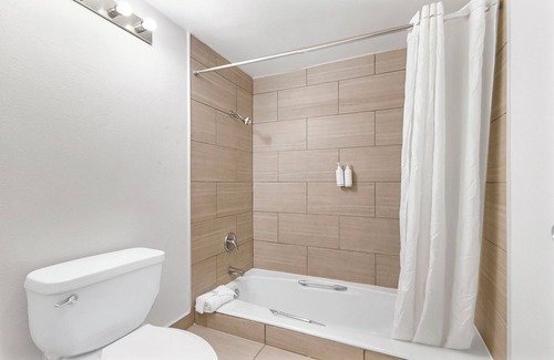Folsom Road Hotel | Heritage Inn Express Roseville