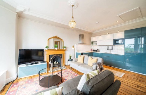 Dunfermline Apartment | Heritage Quarter - 2 Minutes From Centre
