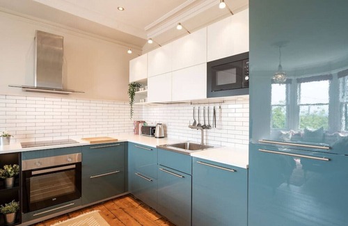 Dunfermline Apartment | Heritage Quarter - 2 Minutes from Centre