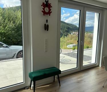 Klosterreichenbach Apartment | Hermine, Black Forest Hideout, mit Terrasse