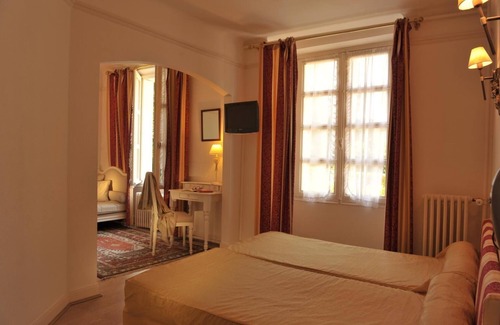 Buzancais Hotel | Hermitage