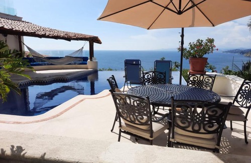 Las Playas House | HERMOSA Y AMPLIA CASA BUGANVILLAS