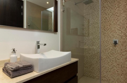 Mercurio Apartment | Hermoso Departamento con Alberca en el Centro de Queretaro!