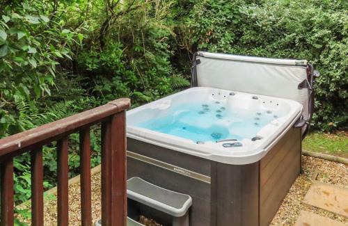 Narberth Resort | Herons Brook Retreat Lodges