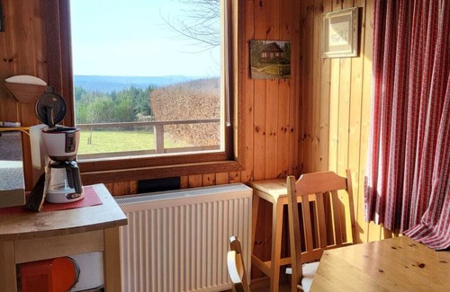 Bievre Ski Chalet | Hexenhäuschen mit Wundervoller Aussicht im Naturpark Vallée de la Semois