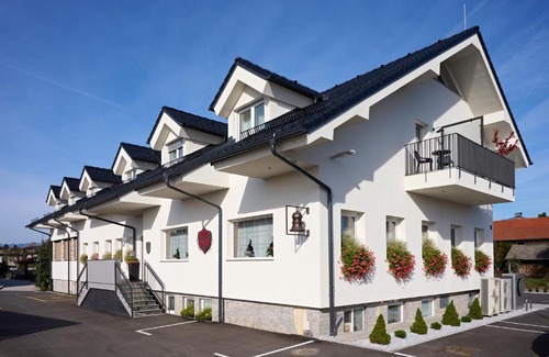 Sencur Hotel | Hiša Ančka, Šenčur - 3 min to the Airport