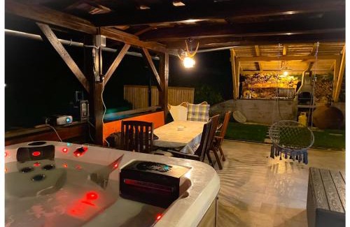 Vidrga House | Hiška na samem