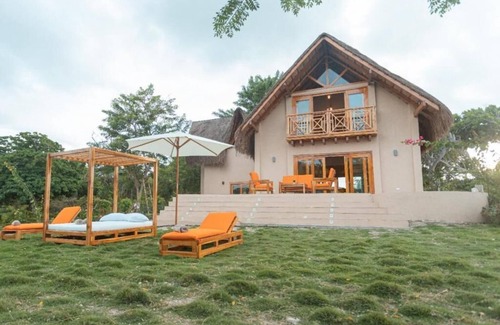 Tierra Bomba Island House | Hi Cartagena Villa Moje Laska, is the newest and most luxurious beach club