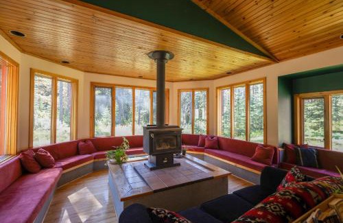 Castle Junction Hostel | HI Castle Mountain - Hostel