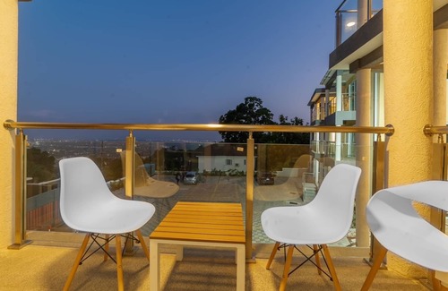 Saint Andrew Condo | Hibiscus Charm - 2BR-2BA w/Pool