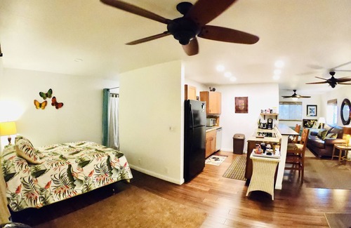 Historic Kailua Village House | Hibiscus Hale in the Heart of Downtown Kona