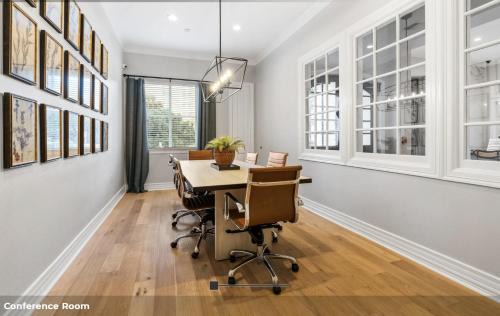 Astrodome Apartment | Hidden Gem at Med Center 2BR & 2BA Apartment