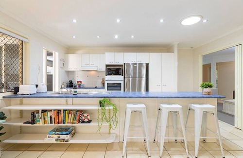 Mudjimba House | Hidden Gem at Mudjimba - Walk to Cafes & Surf Beach