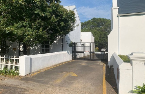 Stellenbosch Central Apartment | Hidden Gem in Historic Stellenbosch
