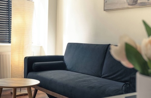 Merchiston Apartment | Hidden Gem in the Heart of the City, Freshly Renovated, Entire Apartment!