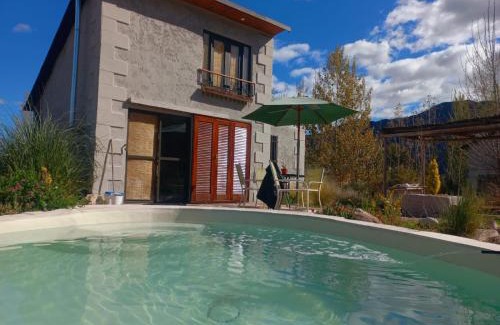 Cacheuta Ski Chalet | Hidden Twins Cabañitas de montaña Cacheuta -Tiny Houses