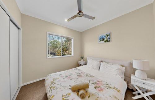 Loganlea House | Hidden Woodland Paradise - 2024 New Built 4 Bedroom Home Loganlea