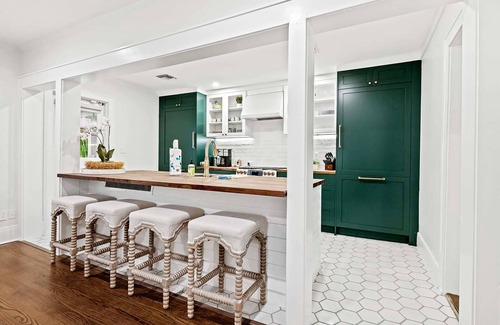 Victoria Park House | Hideaway Summary: Thi