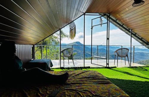 Todupulai House | Hideout Hills