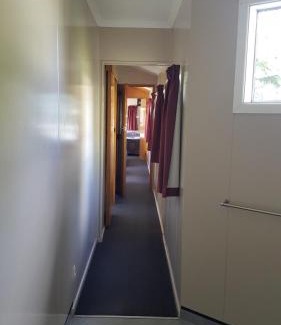 Twizel Hotel | High Country Lodge, Motels & Backpackers