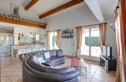 La Bouverie Villa | high standing, air conditioned, Provence styling villa with heated swimming pool