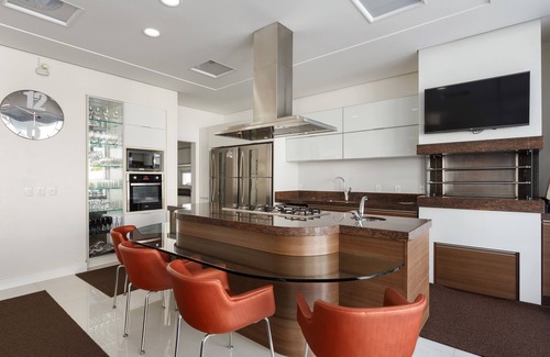 Jurere Internacional House | High standard Jurerê international house - 7 rooms - swimming pool - heated jacuzzi