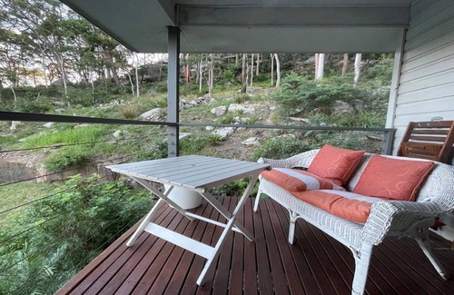 Wagstaffe House | 'High Views at Wagstaffe' by Accom Holidays