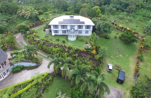 Apia House | Highland Hideaway above Apia nestled in your own private little valley