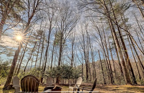 Highlands Cabin | Highlands Close-to-Town Cabin, Pet-Friendly