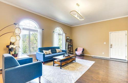 Issaquah House | Hike and Explore Quiet Suite with Patio in Issaquah