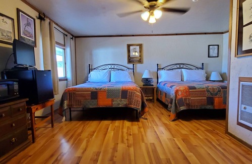 Cimarron Hotel | Hikers Cimarron Inn & RV Park LLC