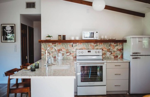 Wimberley Cabin | Hill Country views/hot tub/pet friendly - 15 minutes to Wimberley Square!