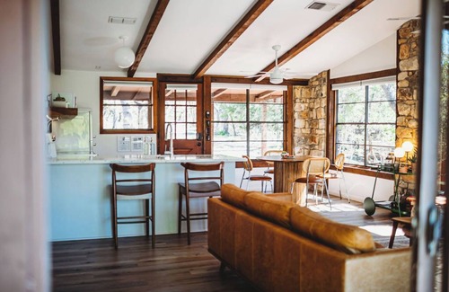 Wimberley Cabin | Hill Country views/hot tub/pet friendly - 15 minutes to Wimberley Square!