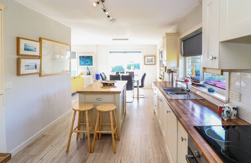 Clonakilty Cottage | HILL CREST, family friendly in Rosscarbery, County Cork