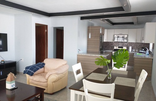 Las Croabas House | Hill House in a Great Location - Las Croabas.