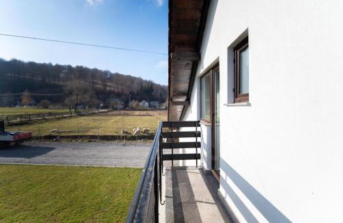 Vama Buzaului House | Hillside Chalet