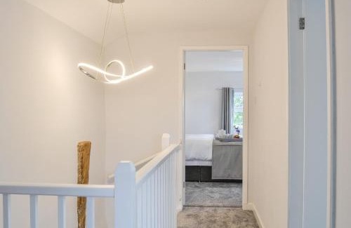 Malpas House | Hillside Cottage