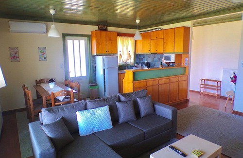 Lefkas House | Hilltop Hideaway Minutes from Nidri – Slow Living Above the Sea