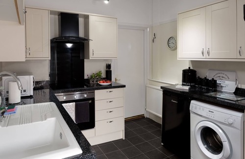 Minehead Apartment | Hillview Self Catering Apartment