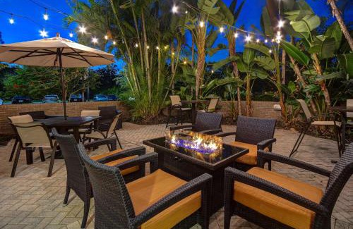 Villas Hotel | Hilton Garden Inn Fort Myers