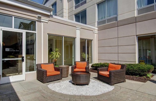 Norwalk Hotel | Hilton Garden Inn Norwalk