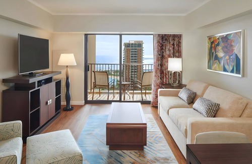 Waikiki Resort | Hilton Hawaiian Village - Many Dates Available!