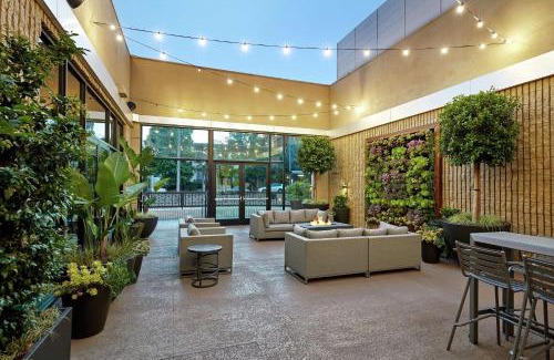 Pasadena Hotel | Hilton Pasadena