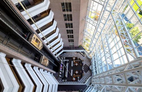 Markham Hotel | Hilton Suites Toronto-Markham Conference Centre & Spa