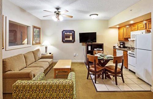 Pittman Center Resort | Hilton Vacation Club Bent Creek Golf Village Gatlinburg