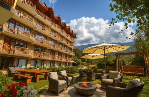 Dumka Hotel | Himalayan Fort Resort, Manali - ! Riverside Property ! Big Garden with Campfire ! Guest Preferred ! Scenic River & Mountain View ! Big Parking ! Luxury Balcony Rooms ! Playing Zone ! Property of the Year