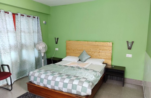 Rumtek Hotel | Himalayan Hill View & Riverside Hotel & Resort, Parksinn Groups Smileland Sikkim