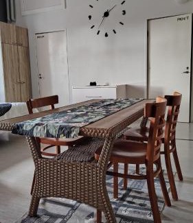 Kankaanpaa Apartment | Hirsi koulun jumppasalin yksiö