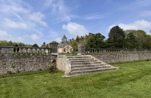 Saint-Germain-de-Tournebut Cottage | Historic 18th Century Pavilion with Modern Comforts in a Majestic Private Château Setting