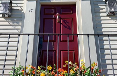 The Point House | Historic 302 year old, Award winning, whole house rental by the water.